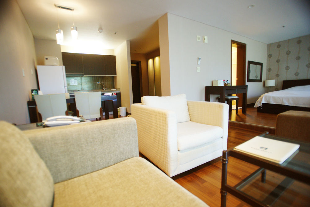 Lake Hills Jeju Resort Seogwipo Exterior foto