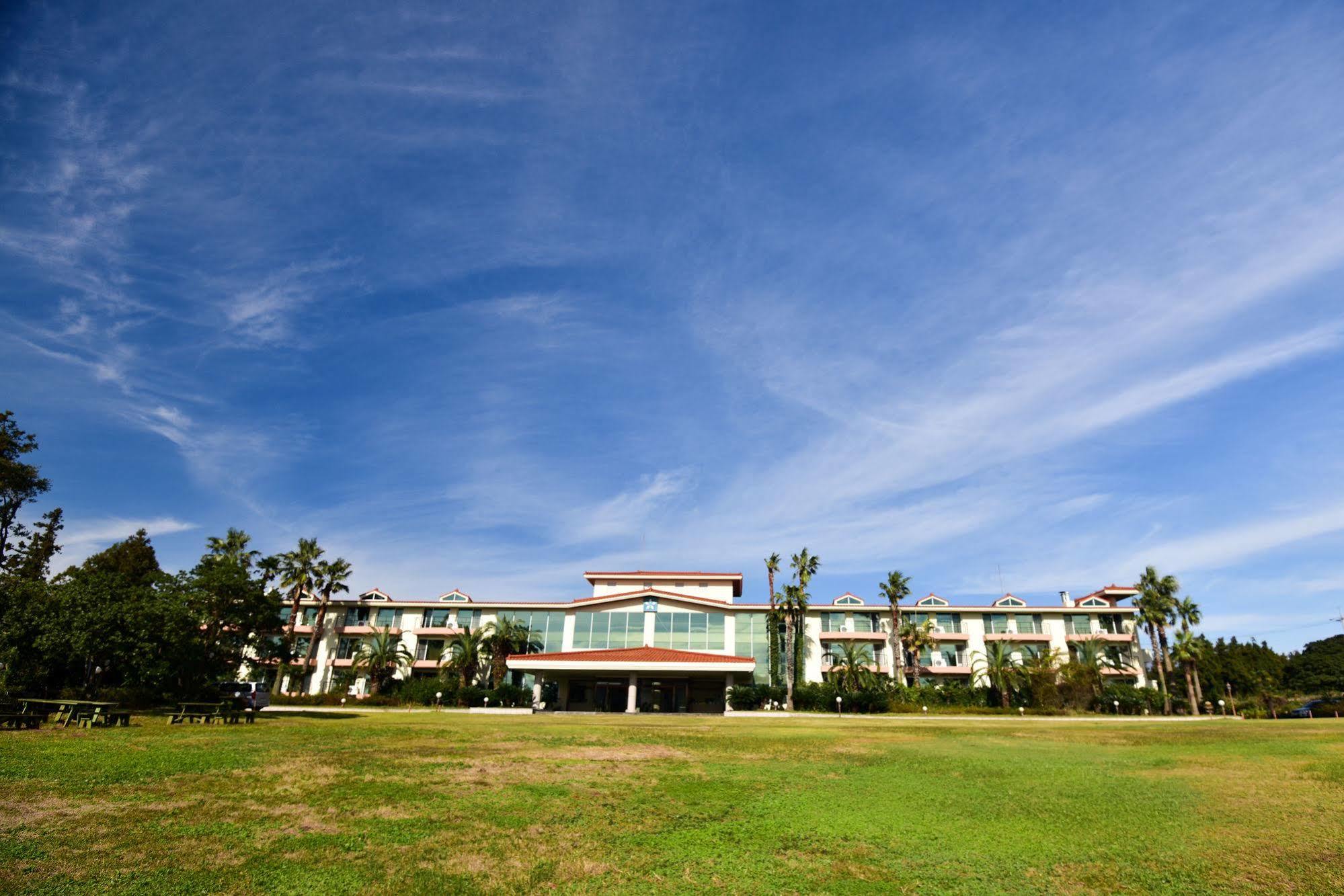 Lake Hills Jeju Resort Seogwipo Exterior foto